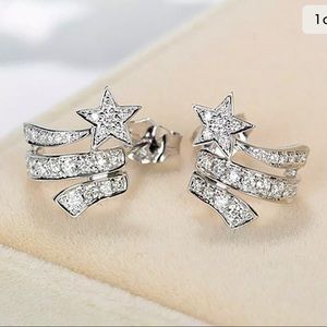 ⭐️star burst rhinestone earrings -sparkly NWOT